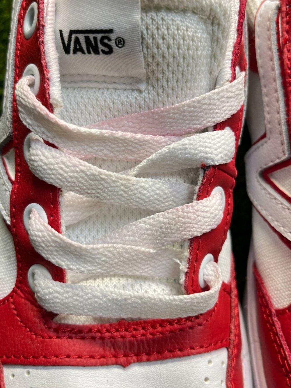 Vans Lowland ComfyCush Womens Size 7 Red White Athletic Skateboard Shoes Sneaker - Picture 2 of 11